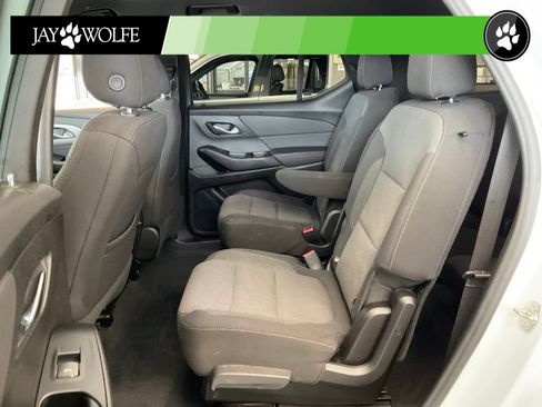 Used 2024 Chevrolet Traverse LT FWD image 22