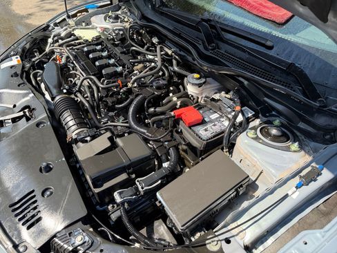 Used 2021 Honda Civic Sport image 36