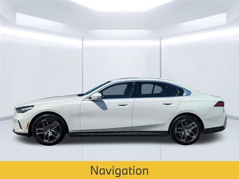 Used 2026 BMW 530i RWD image 2