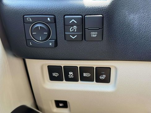 Used 2023 Lexus GX 460 Premium w/ Premium Package AWD/4WD image 24