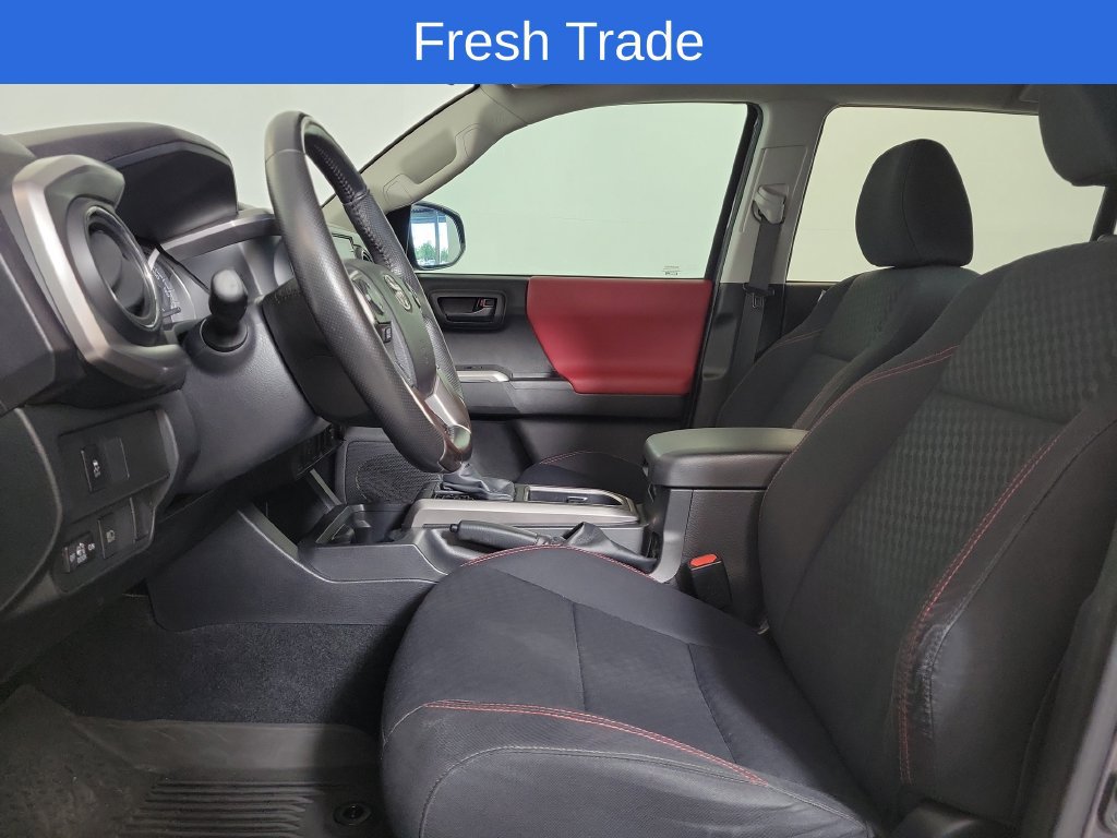 Used 2022 Toyota Tacoma SR5 w/ SR5 Appearance Package (SM) RWD image 12