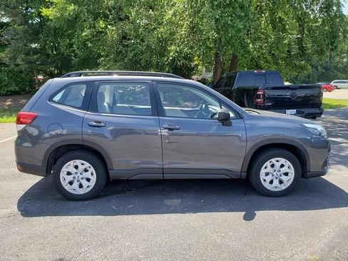 Used 2023 Subaru Forester AWD/4WD image 2