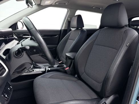 Certified 2024 Kia Seltos S image 18