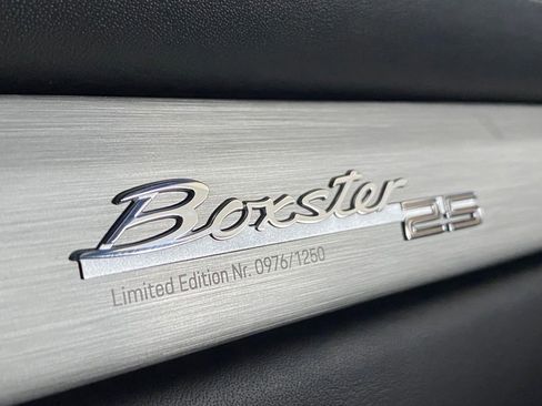 Used 2022 Porsche 718 Boxster RWD image 2