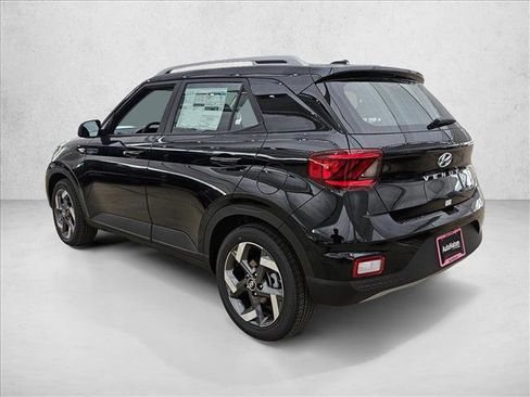 New 2026 Hyundai Venue SEL image 9