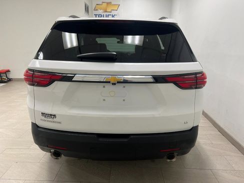 Used 2023 Chevrolet Traverse LT FWD image 17