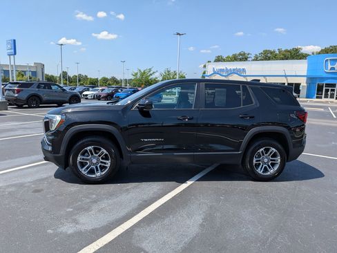 Used 2025 GMC Terrain Elevation AWD/4WD image 6