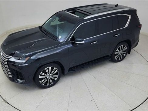 Used 2024 Lexus LX 600 4WD w/ Luxury Package image 82