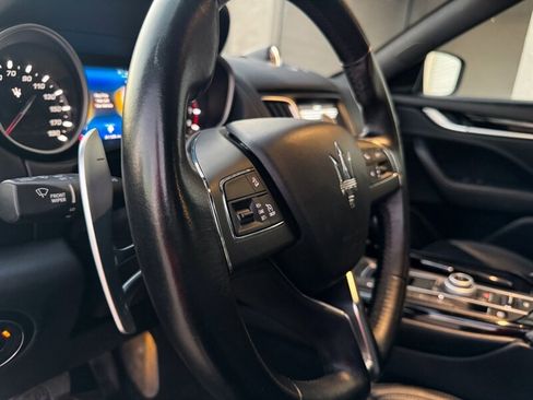 Used 2017 Maserati Levante S image 10