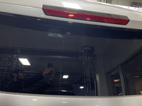 Used 2018 Chevrolet Tahoe Premier image 23