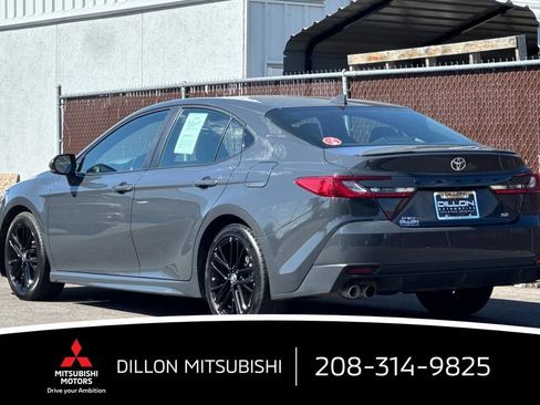 Used 2025 Toyota Camry SE FWD image 6