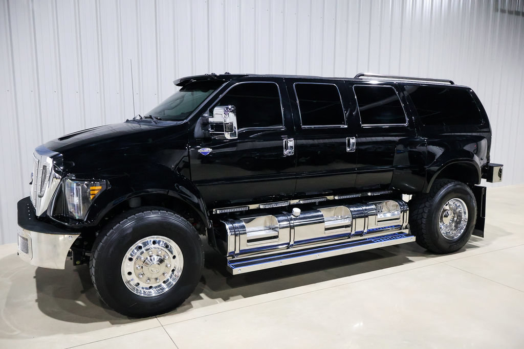 Used 2015 Ford F650 2WD Crew Cab Super Duty image 12
