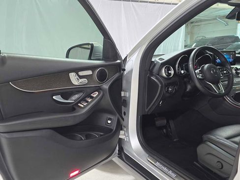 Used 2020 Mercedes-Benz GLC 300 4MATIC image 19