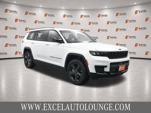 Used 2023 Jeep Grand Cherokee L Laredo AWD/4WD image 7