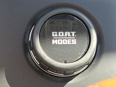 Used 2025 Ford Bronco Sport Outer Banks w/ Outer Banks Tech Package+ AWD/4WD image 28
