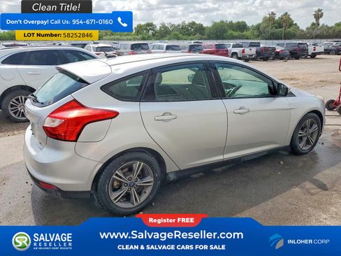 Used 2014 Ford Focus SE w/ SE Sport Package FWD image 4
