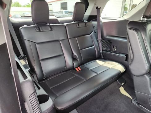 Used 2022 Ford Explorer XLT image 20
