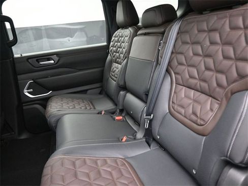 New 2026 Nissan Armada Platinum Reserve image 14