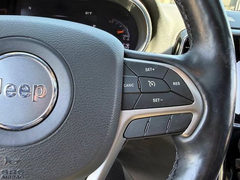 Used 2020 Jeep Grand Cherokee Limited AWD/4WD image 32