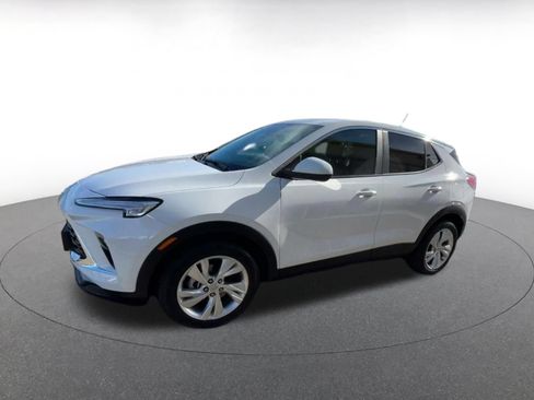 Used 2025 Buick Encore GX Preferred FWD image 8