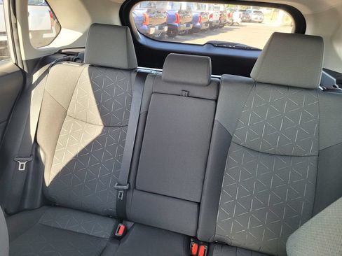 Used 2022 Toyota RAV4 XLE w/ Convenience Package FWD image 12