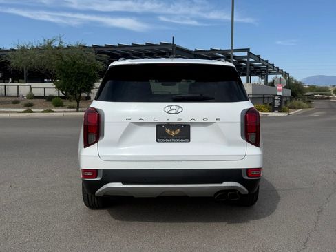 Used 2020 Hyundai Palisade SEL w/ Premium Package FWD image 3