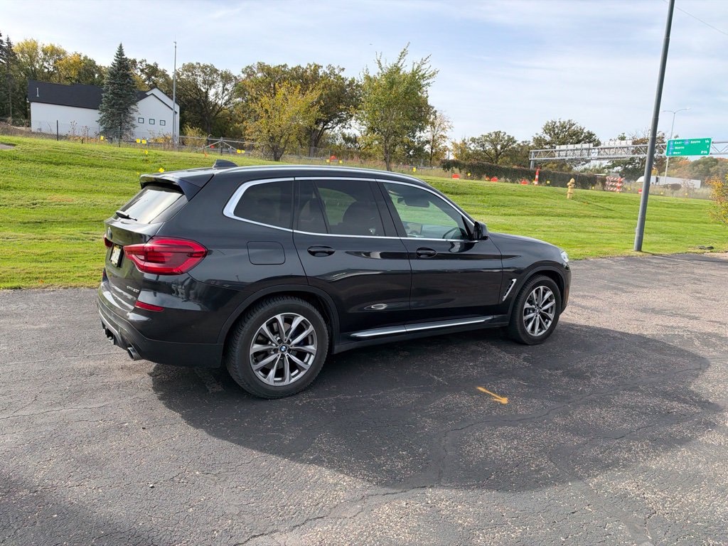 Used 2018 BMW X3 xDrive30i w/ Executive Package AWD/4WD image 21