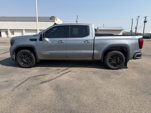 Used 2023 GMC Sierra 1500 Elevation AWD/4WD image 3