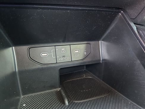 Certified 2025 Kia Sorento EX w/ Panoramic Sunroof Package FWD image 30