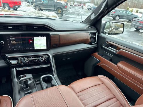 Used 2024 GMC Sierra 1500 Denali Ultimate image 19