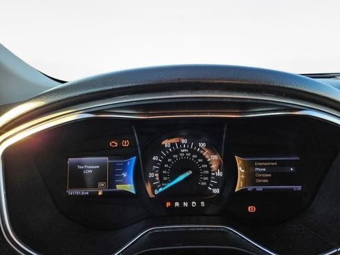 Used 2013 Ford Fusion SE image 11