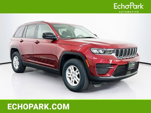 Used 2023 Jeep Grand Cherokee Laredo w/ Luxury Tech Group I AWD/4WD image 1