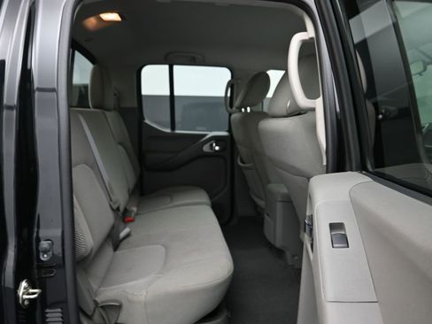 Used 2019 Nissan Frontier SV image 22