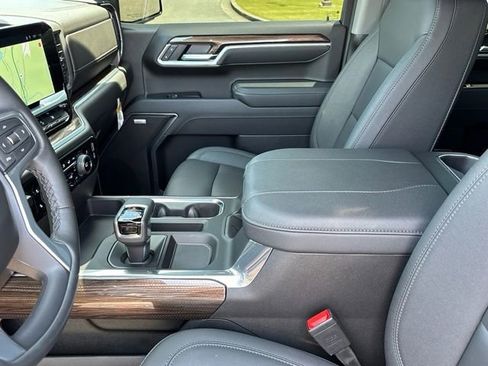Used 2025 Chevrolet Silverado 1500 RST w/ Convenience Package II AWD/4WD image 23