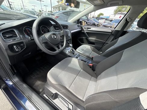 Used 2016 Volkswagen e-Golf SE FWD image 10