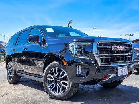 Used 2023 GMC Yukon AT4 w/ Technology Package AWD/4WD image 1