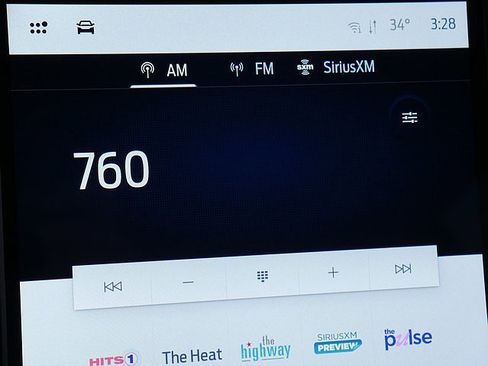 Used 2024 Ford Edge Titanium image 38