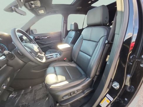 Certified 2023 Chevrolet Traverse RS w/ LPO, Floor Liner Package image 15
