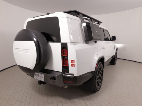 Used 2024 Land Rover Defender 130 Outbound AWD/4WD image 14