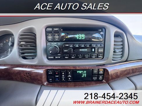 Used 2001 Buick Le Sabre Limited image 12