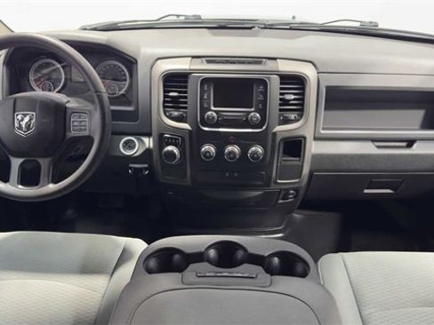 Used 2018 RAM 1500 Express image 17