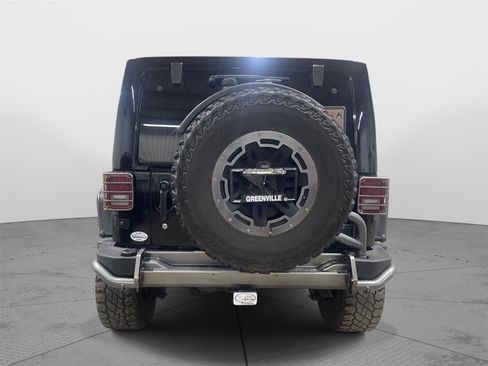 Used 2013 Jeep Wrangler Unlimited Rubicon image 6