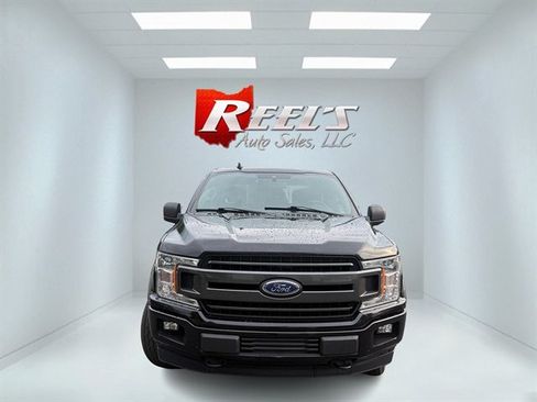 Used 2019 Ford F150 XLT w/ Equipment Group 302A Luxury AWD/4WD image 3