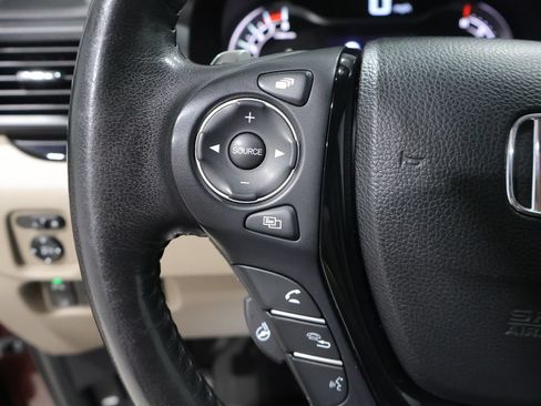 Used 2020 Honda Ridgeline RTL-E image 37