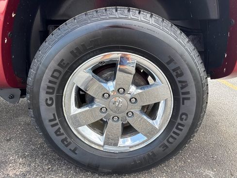 Used 2011 Chevrolet Colorado LT AWD/4WD image 10