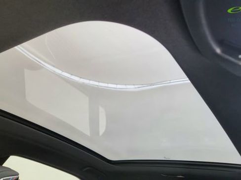 Used 2024 BMW 740i xDrive w/ Premium Package image 62