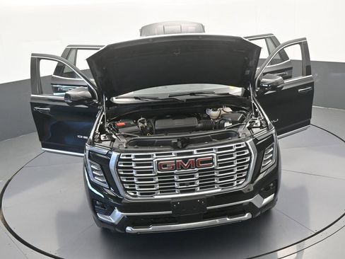 Used 2025 GMC Yukon Denali AWD/4WD image 78