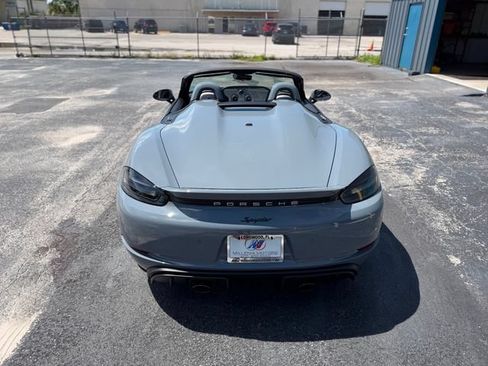 Used 2023 Porsche 718 Boxster Spyder RWD image 91