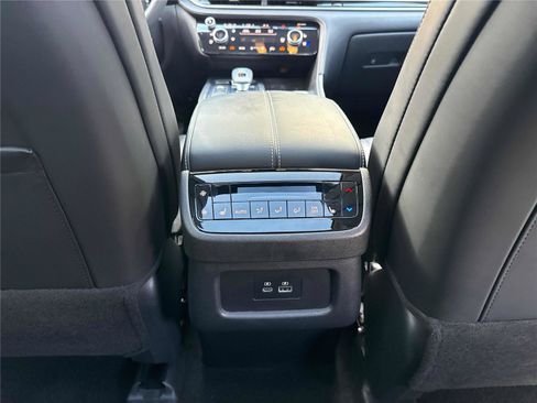 Used 2025 INFINITI QX60 Luxe FWD image 29
