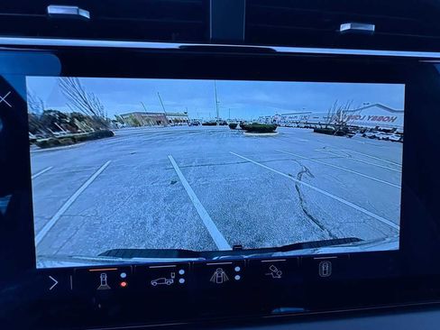 Used 2024 GMC Sierra 3500 Denali Ultimate image 26